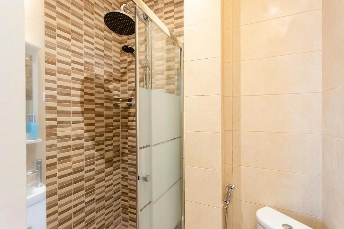 Bright 1 Bedroom Apartment In The Heart Of Sunny Lisbon